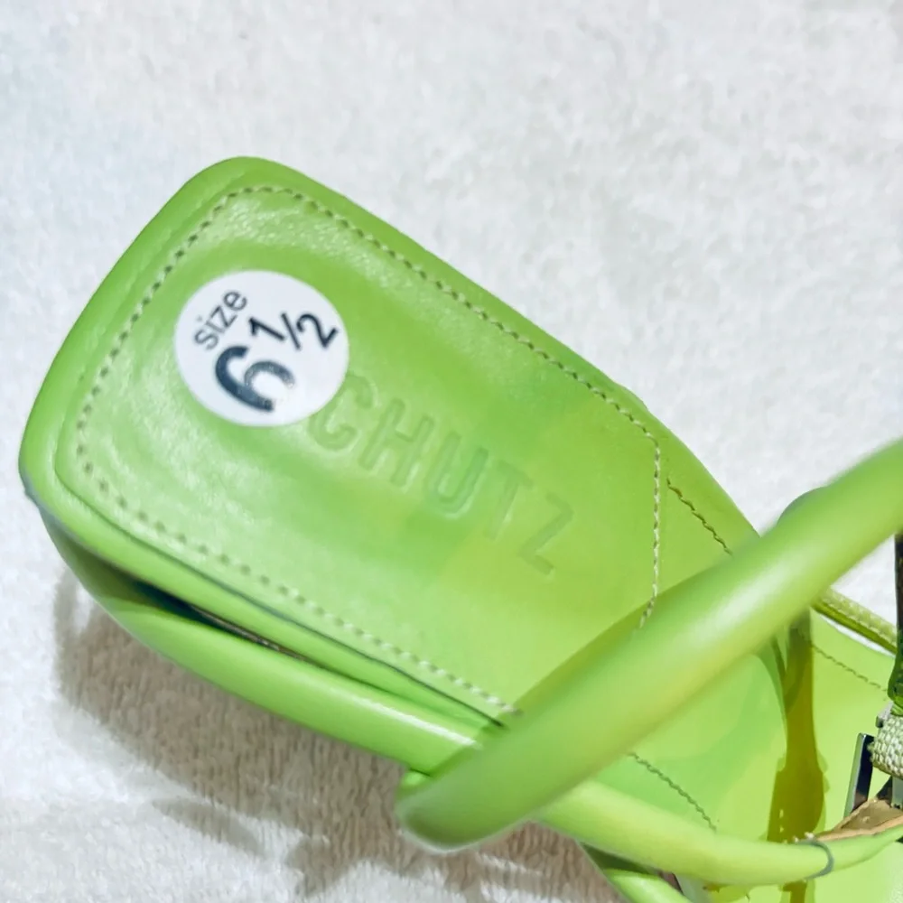 SCHUTZ Women’s Mayte Lime Green Leather‎ Acrylic Block Heel Sandal size 6.5